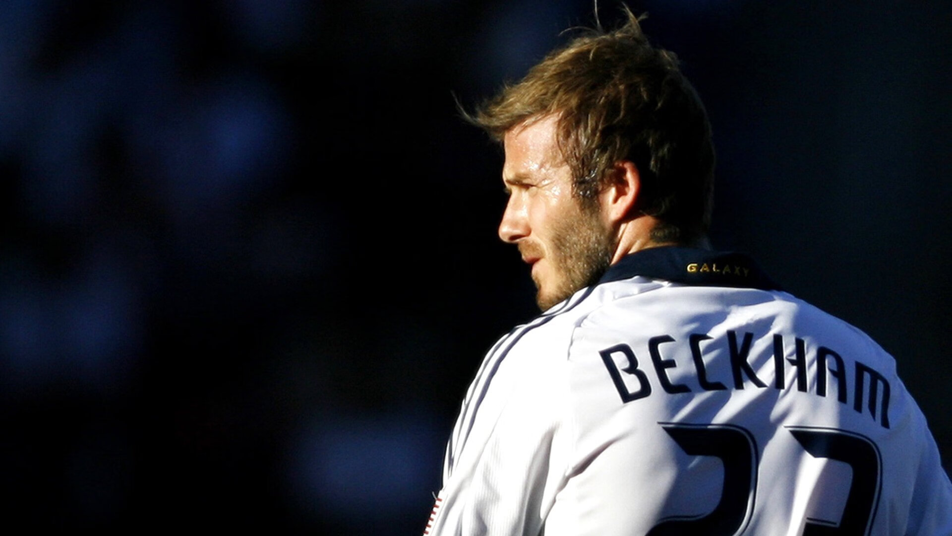 田径赛场焦点！澳大利亚队对阵葡萄牙队，激战正酣，豪门对决再度上演